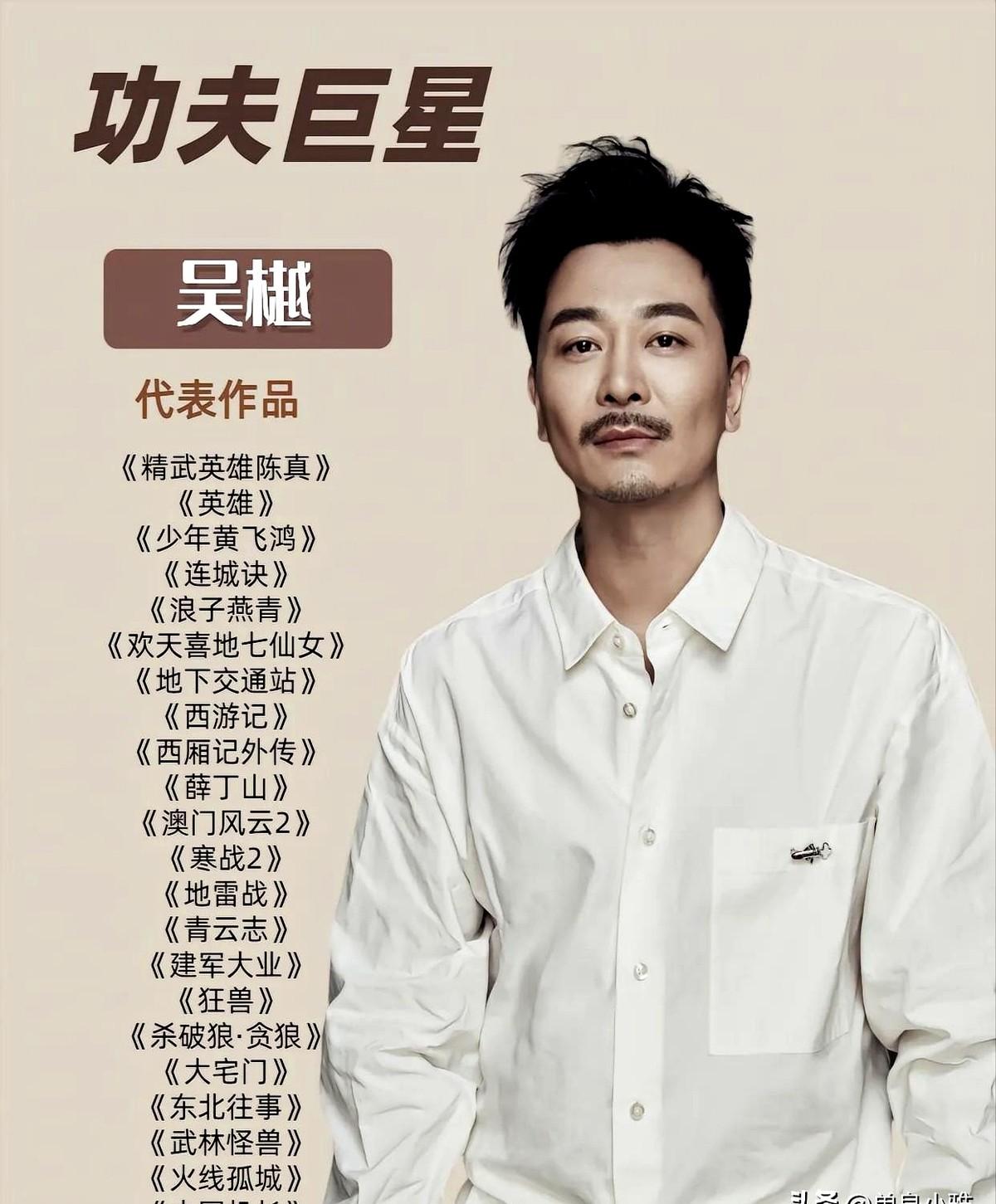 何润东一身肌肉喊“手无缚鸡之力”火了，大家笑点多，谁让人家一张脸就是霸气主角。