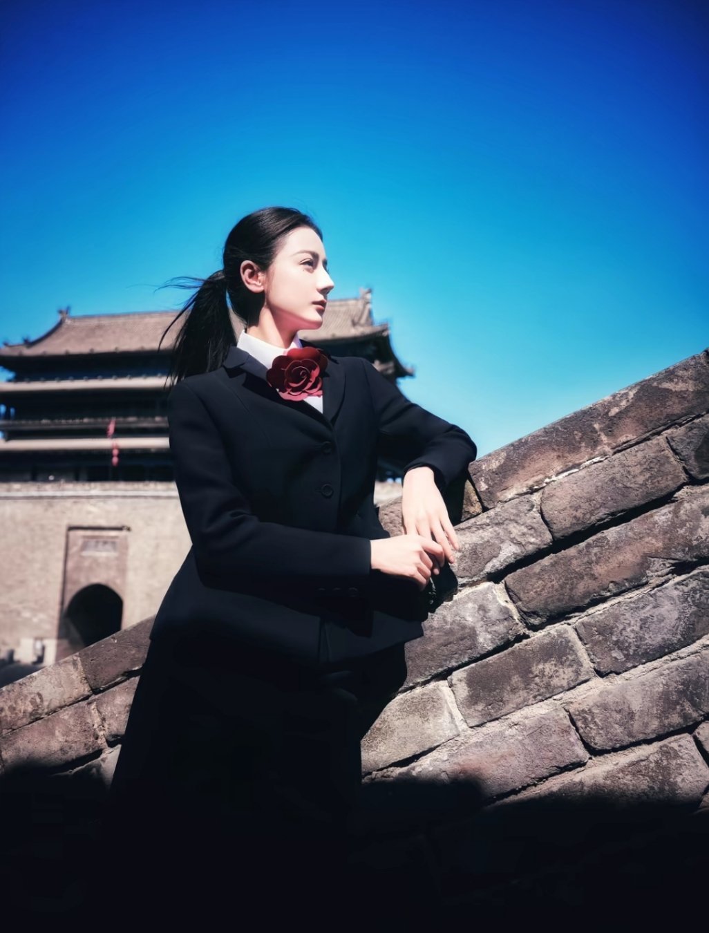 【迪丽热巴】无语的角度无敌的美央视独家专访迪丽热巴 ​​​