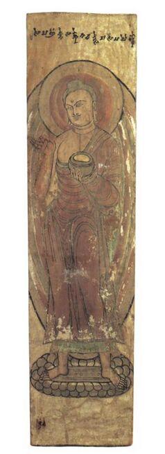 克孜尔石窟立佛。

过去常被认为属于公元7世纪，但现在的碳十四测年将其定为公元2