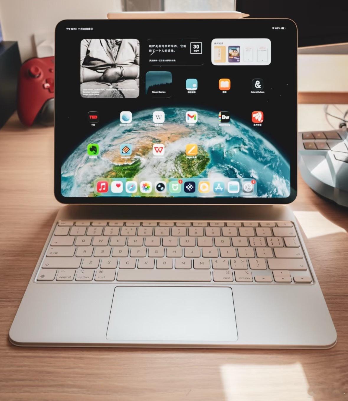 iPad越来越像Mac电脑了吗现在的iPad已经从娱乐平板进化到生产力平板了，再