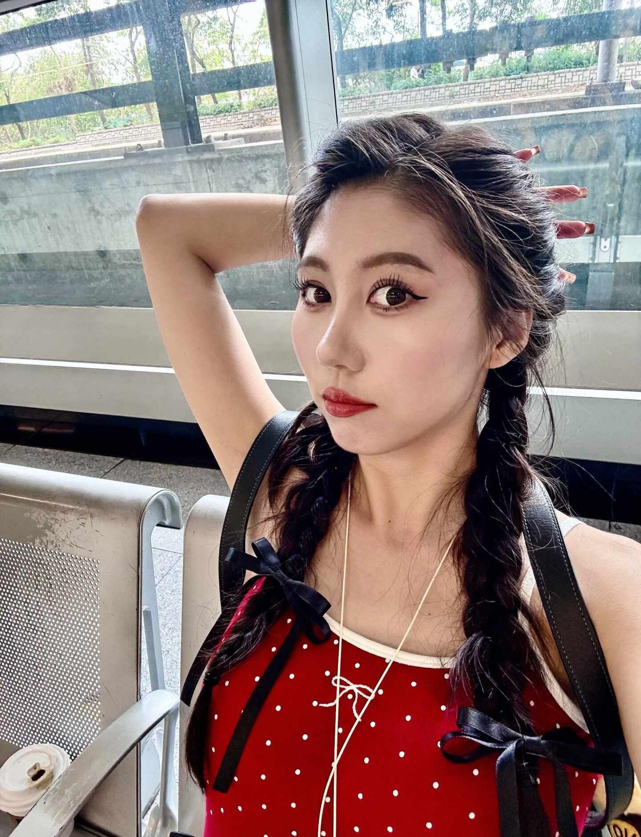 成都什么时候能开始穿短袖啊🥹
成都的好天气能不能多停留一会儿呀
出一天太阳☀️