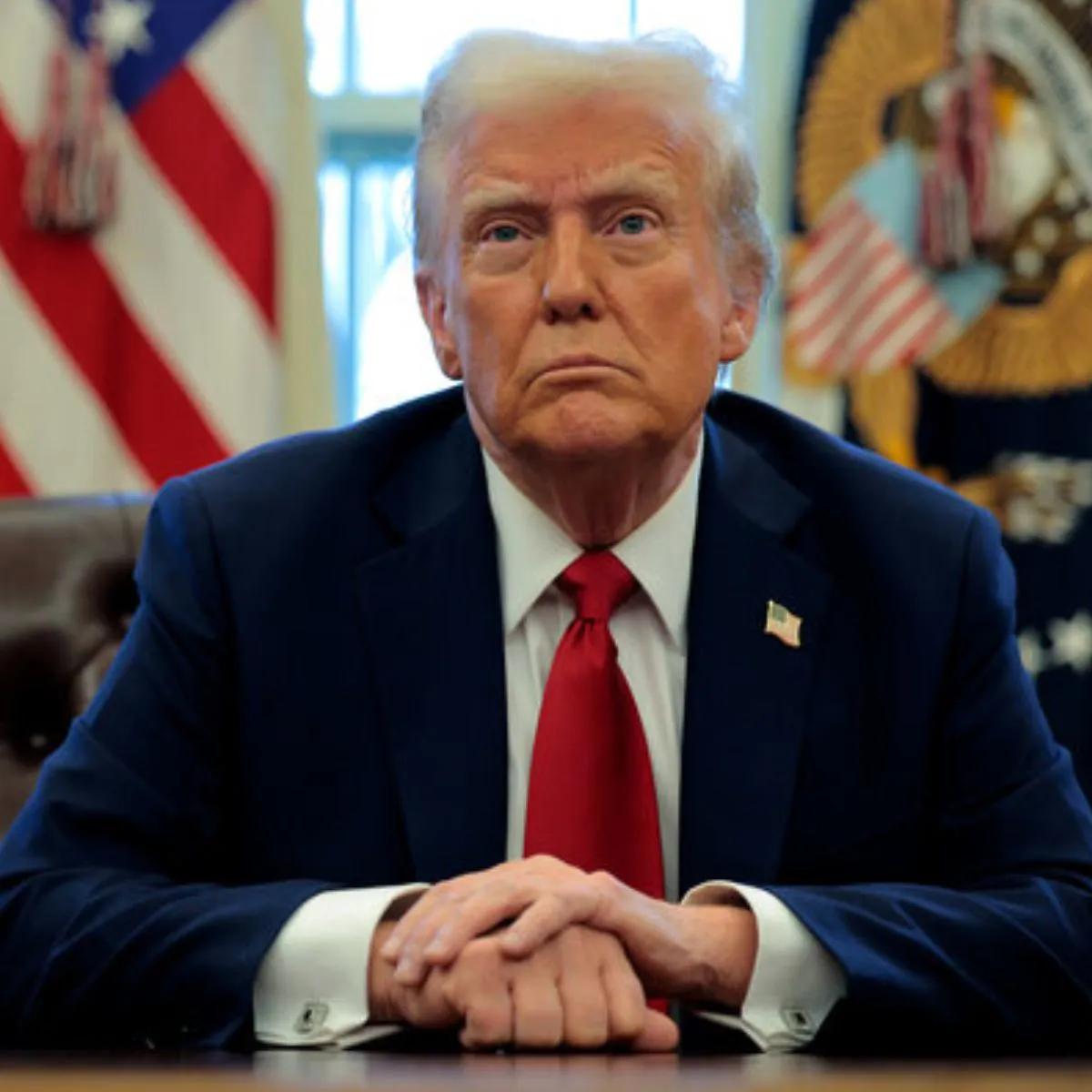 🚨🇺🇸 | 在白宫椭圆形办公室的一次会议上，得知法国总统马克龙拒绝加入开放