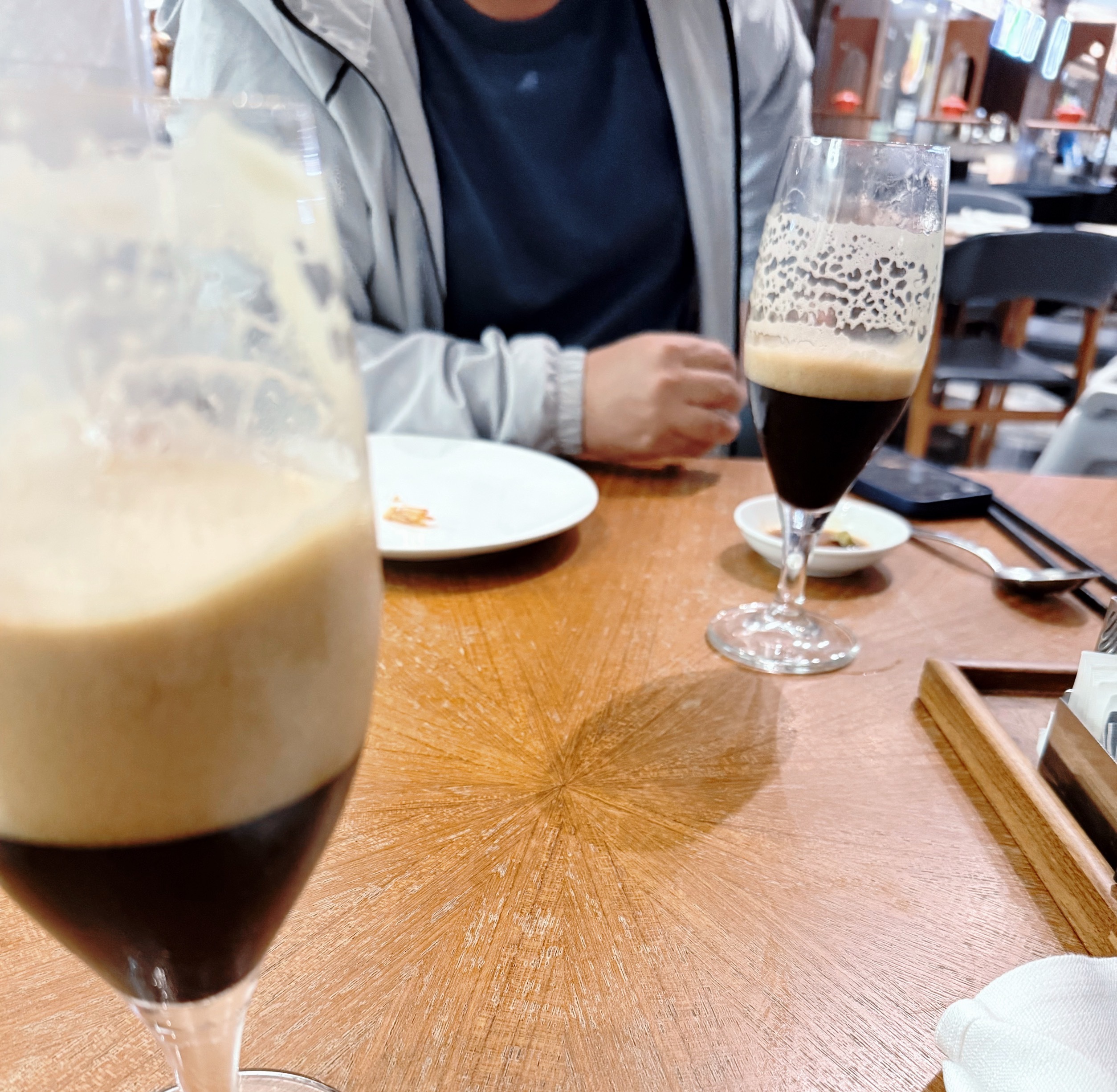 以为年底能闲下来了，没想到几件事又堆到一起去了。明天开始搬砖大v聊车