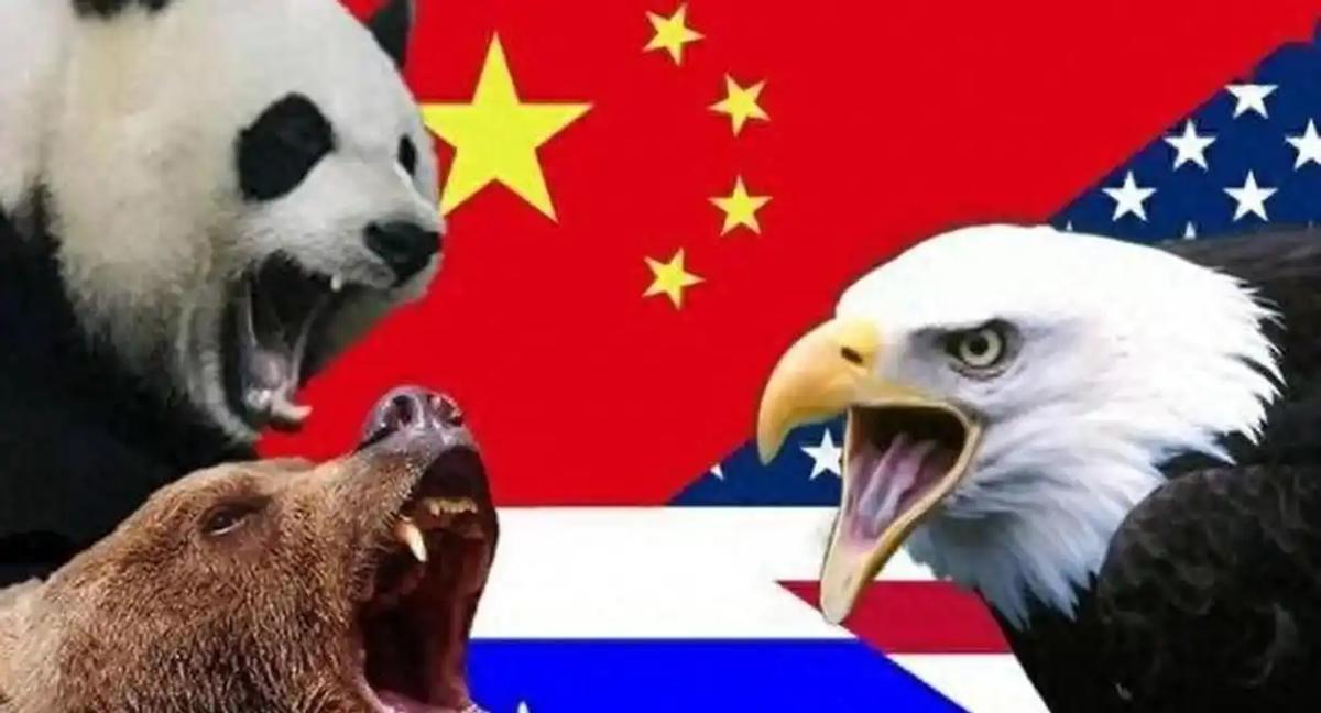 中美俄三国，已经从“一强两弱”，变成了“两强一弱”。俄乌战争还没开打之前，全球公