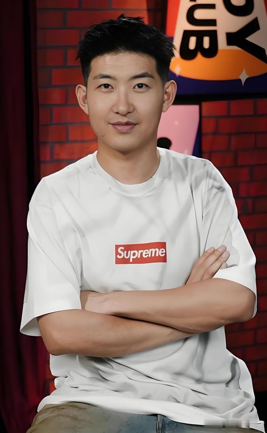 就演陆则铭这演员，

我说怎么看着这么眼熟呢，

他不就是在电视剧《低智商犯罪》