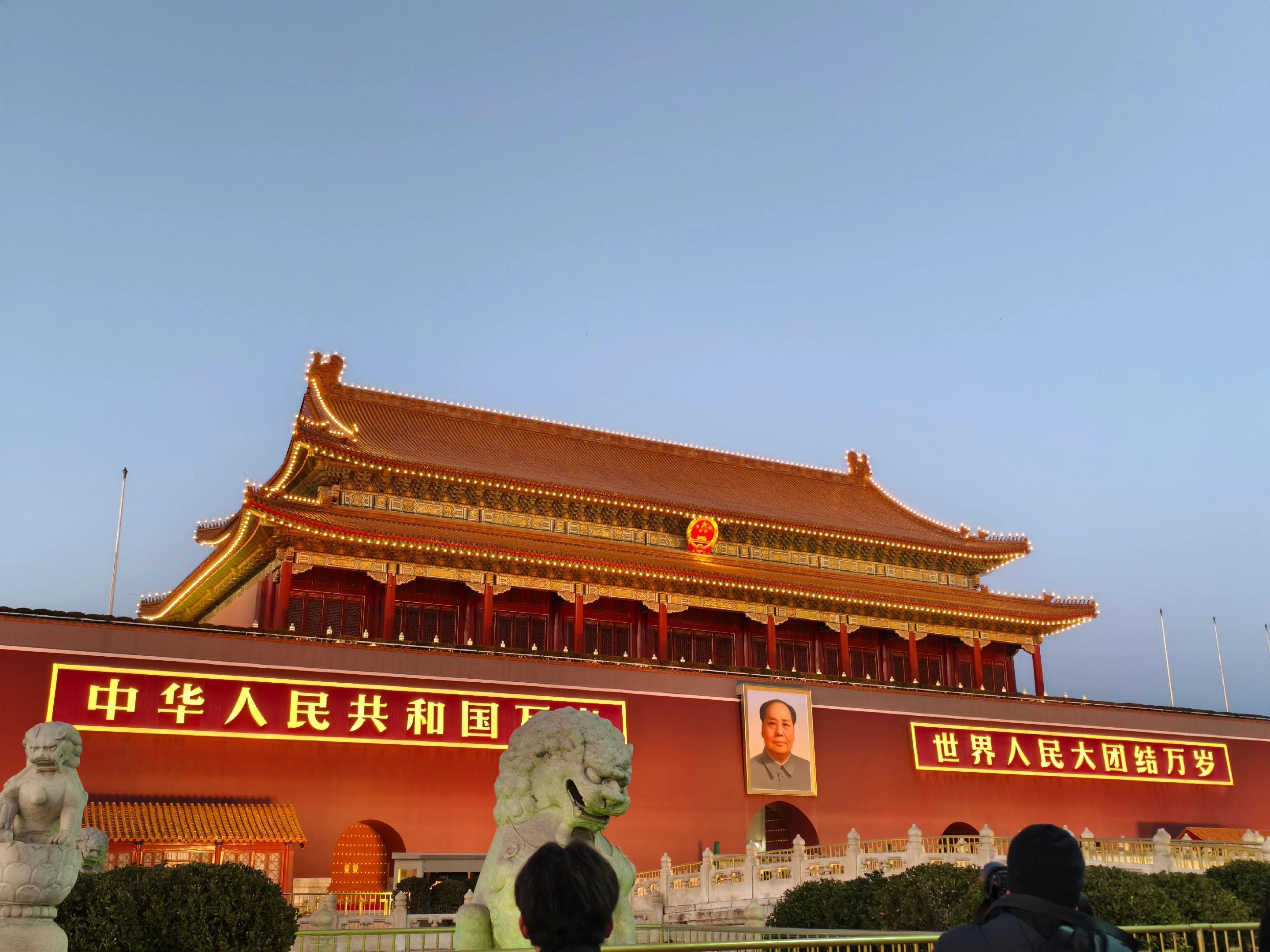 2025相约北京！相约鸟巢！