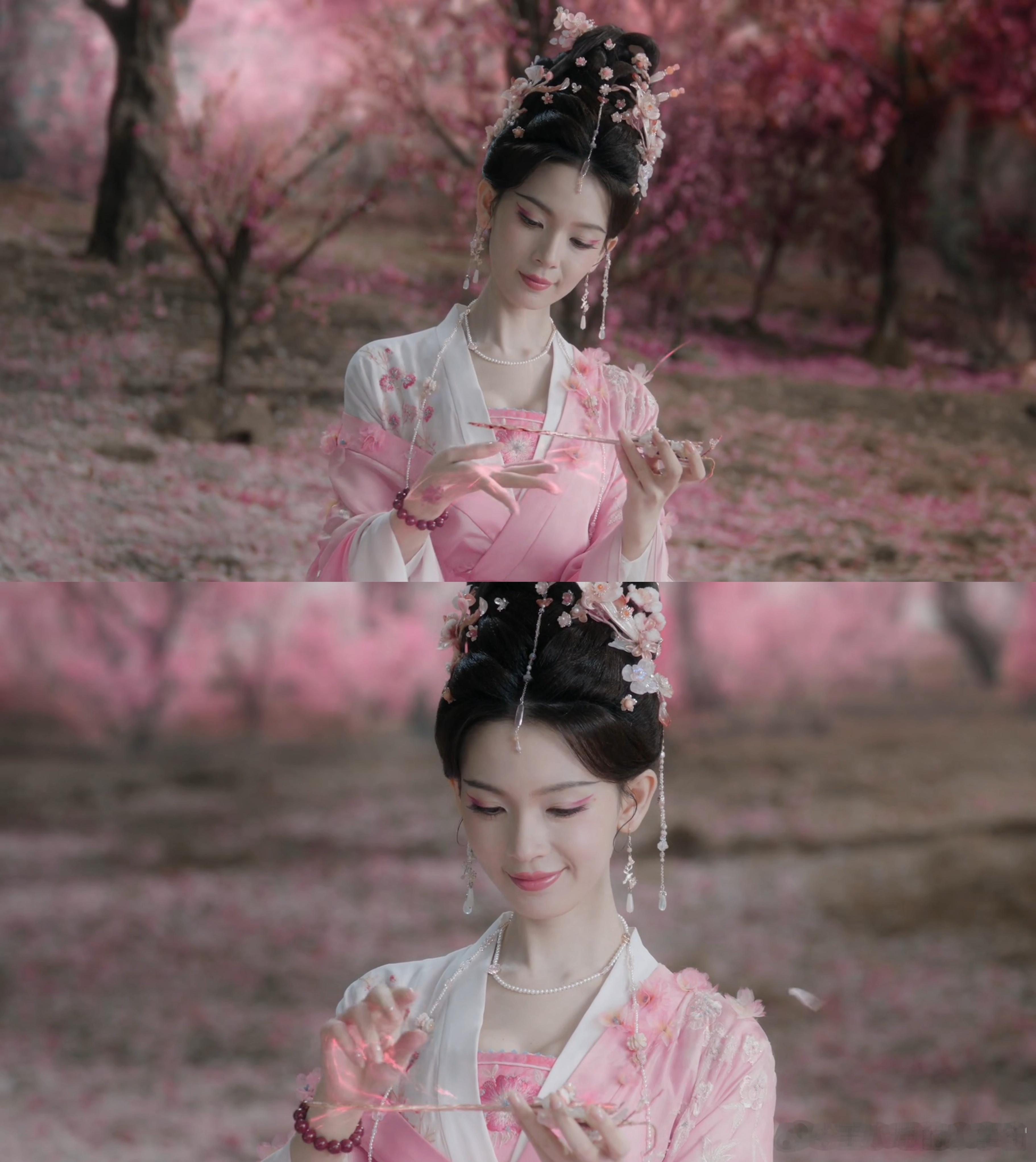 这届反派病情过于新颖了柳眼拿毒药当情书，反派的浪漫好独特，太让人意外！ ​​​