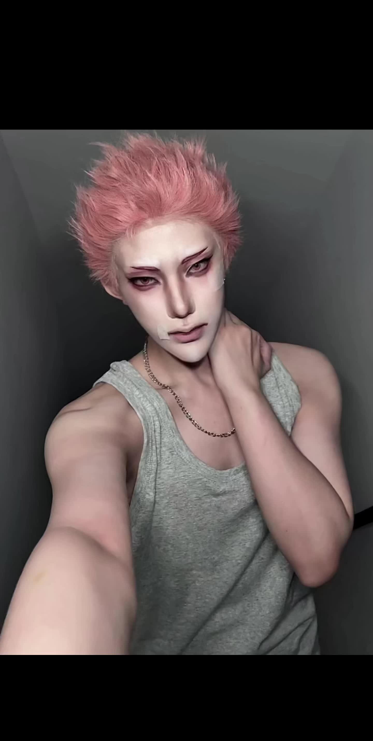 莫仔      试一下妆