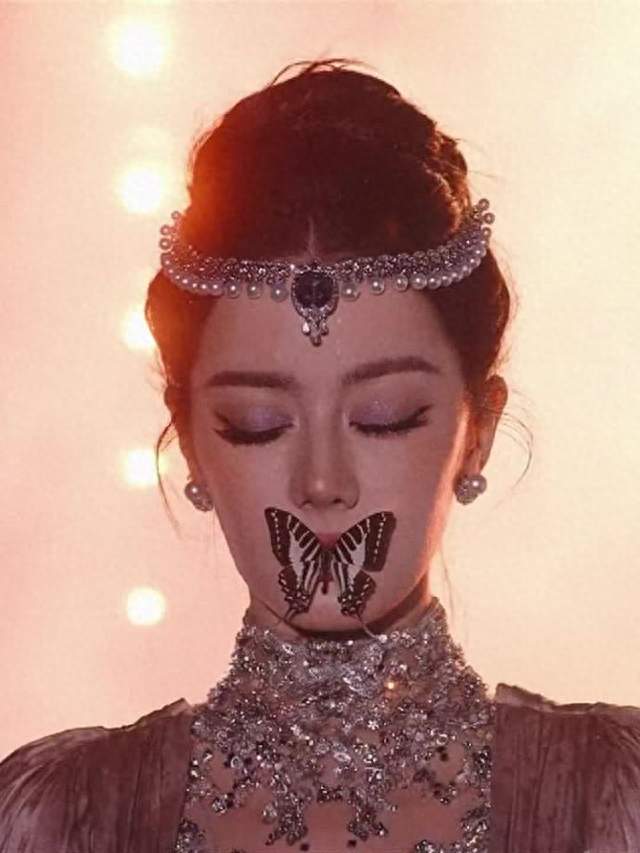 迪丽热巴带火蝴蝶！一场意外，封神内娱顶级美学名场面