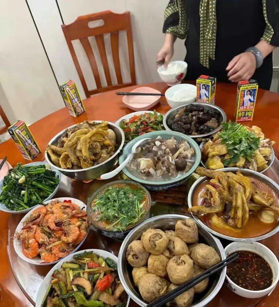 有网友知道这是哪个省的菜系吗？ ​​​