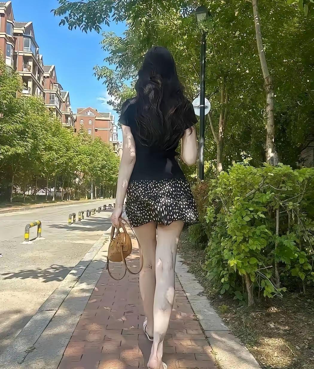 一个背影都会让你感慨，这都是谁的媳妇？
