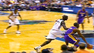 科比这球让加内特当了背景帝！