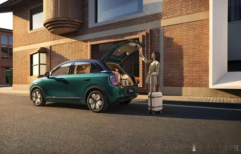 昨晚五菱又出手了，这次是缤果Pro。看完预售发布会，感觉“代步车”这三个字，要被