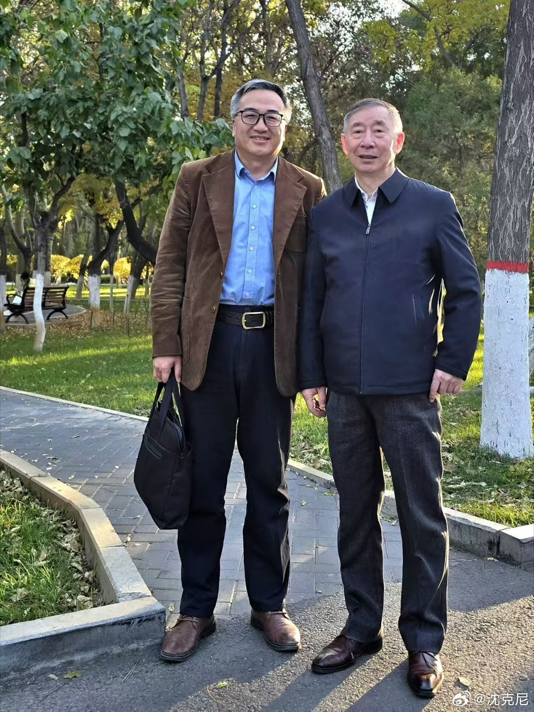购得北方民族大学杨蕤博士增订版的《破译天书》，急忙与2008年版的同名书对行比对