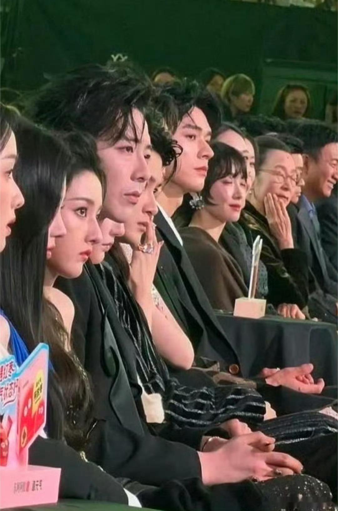 龚俊刘宇宁这段被网友审判了同框即拉踩，啧啧啧。。。 