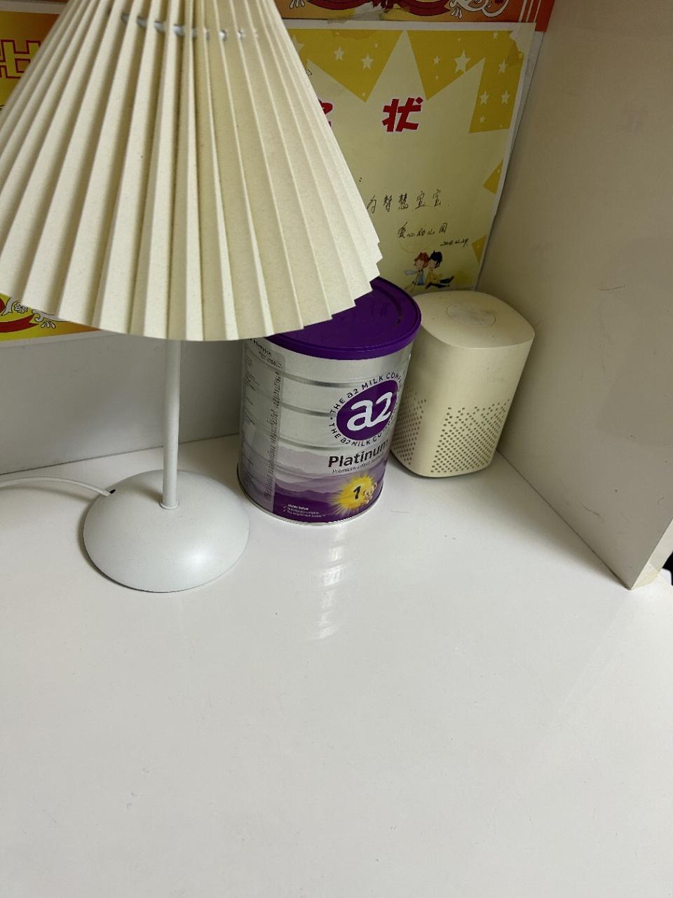 转奶的“噩梦”我至今不想回忆：娃喝第一款奶粉胀气到半夜哭，换第二款直接...