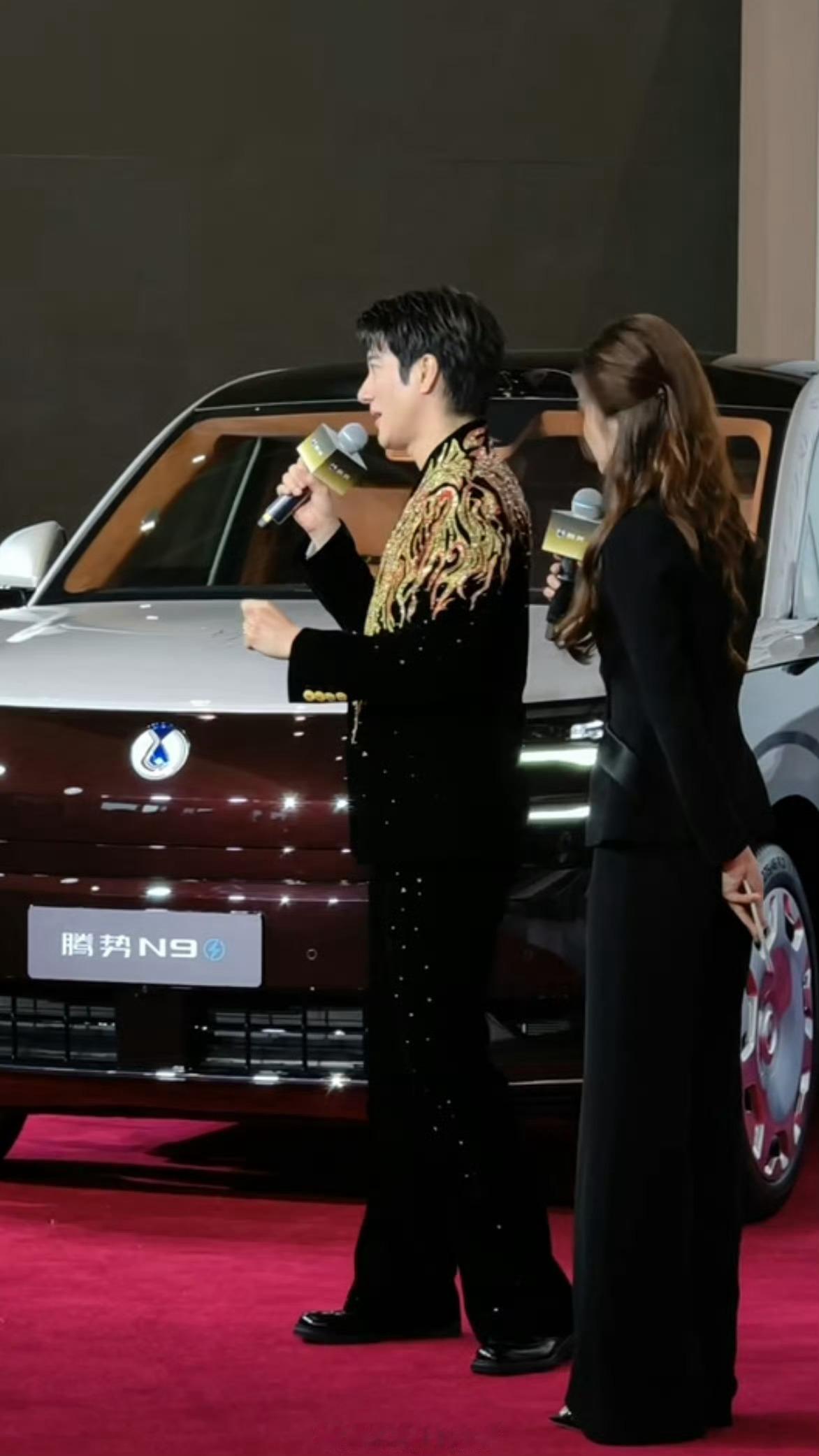 腾势N9闪充版发布会王力宏代言费一千万全部用来买比亚迪股票，并且在接受采访时说十