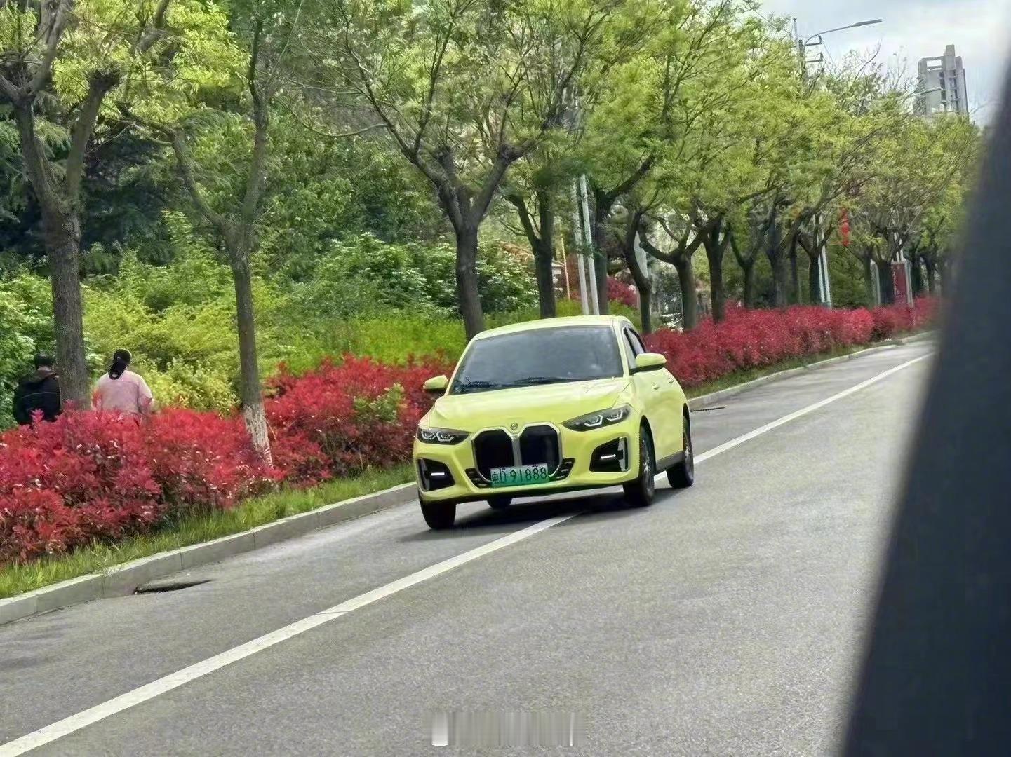 好家伙，宝马M3老头乐[doge] ​​​