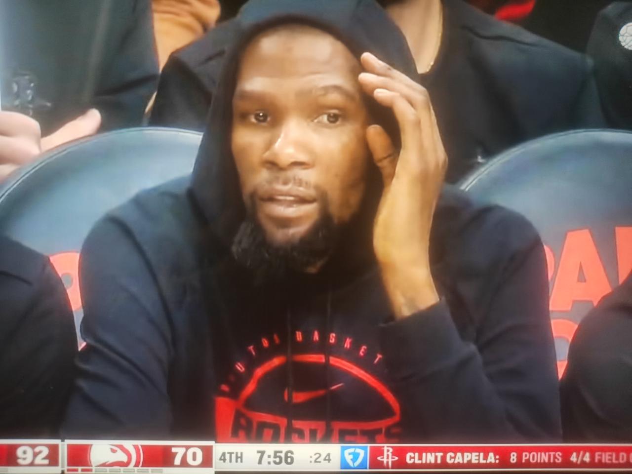 CJ能弄来吗

        火箭客场104-86，顺利拿下老鹰，背靠背第二场