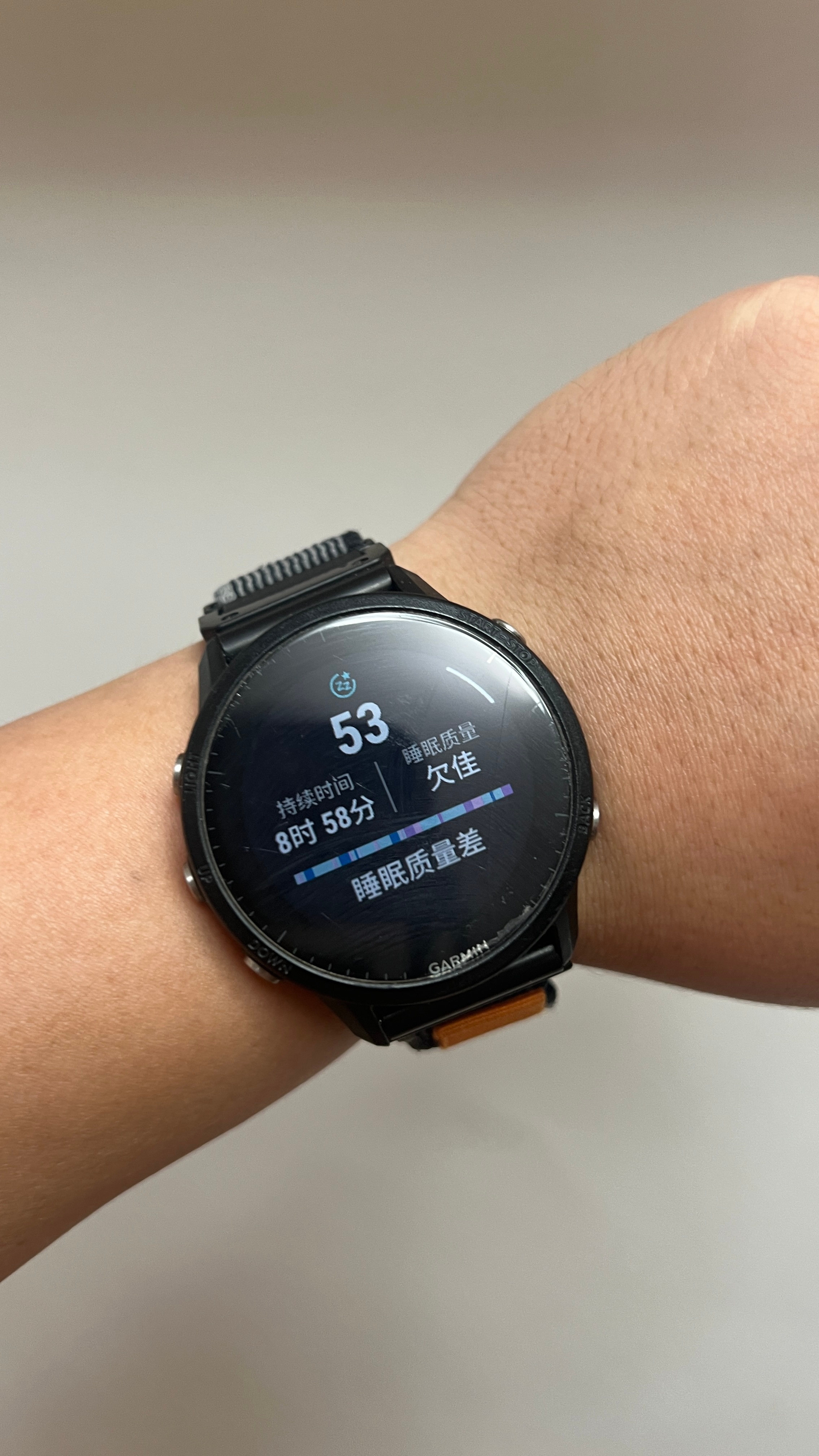 Garmin手表还是有点东西的早起看到手表提示说昨晚睡眠质量差+训练准备程度低，