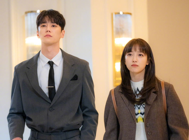 韩剧回顾 我光明正大地想成为灰姑娘 首播2周年主演：表艺珍、李濬荣、金贤镇、宋智