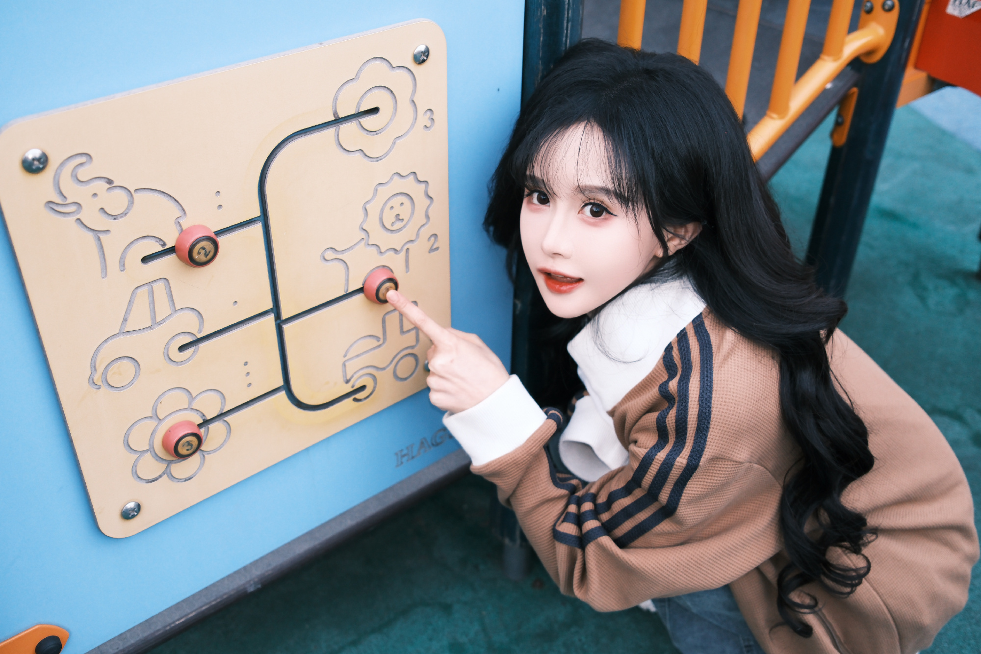 段艺璇说自己想演渣女 她说想演渣女的时候那个眼神，我已经相信她能演好了。又撩又坏