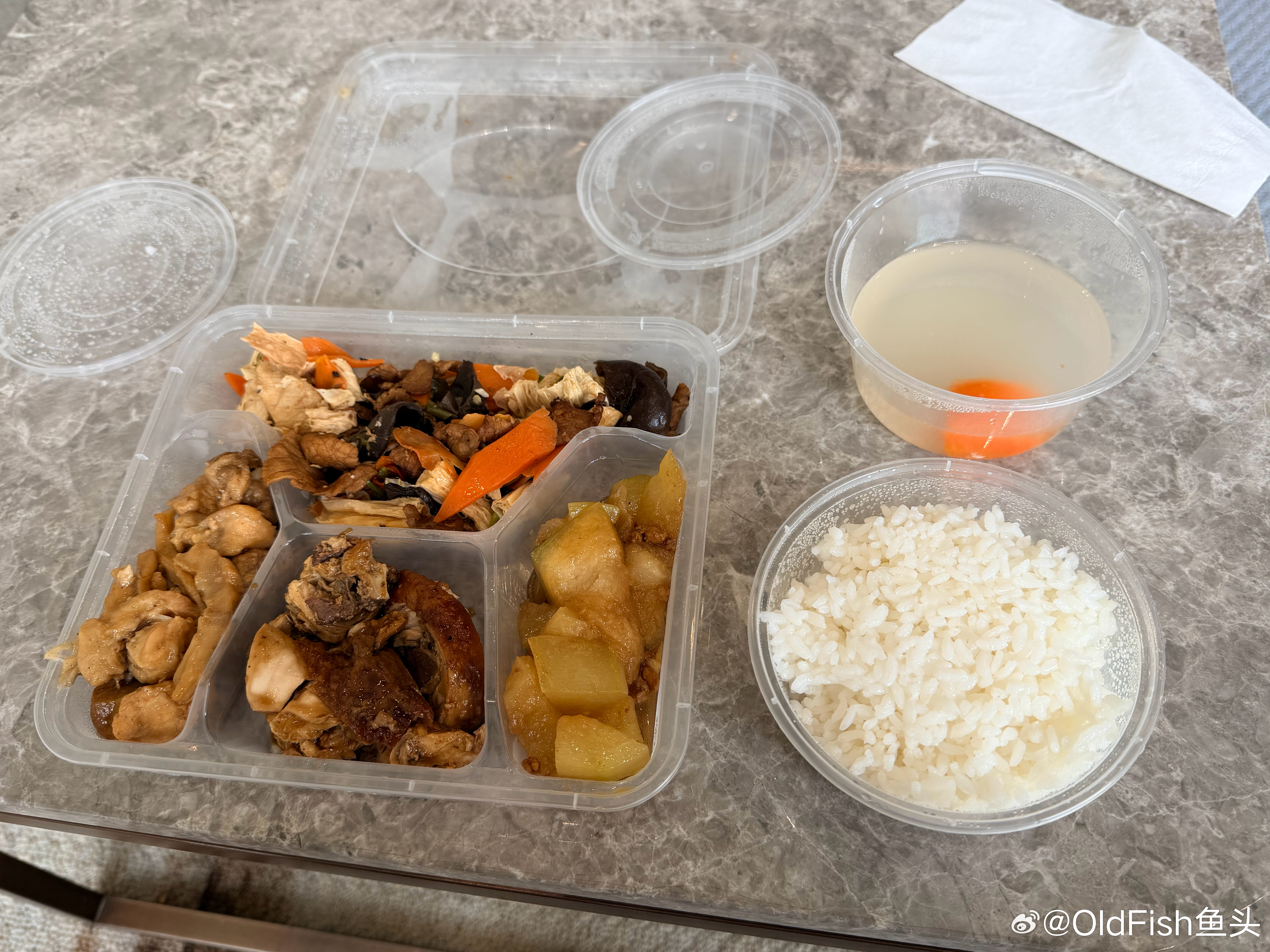 今天给X3 M40i保养，吃宝马饭 