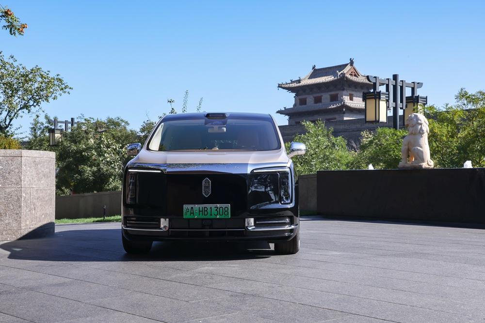 文化自信不是口号，是做进产品里的细节
今天的中国品牌都在讲文化自信，但真正把文化