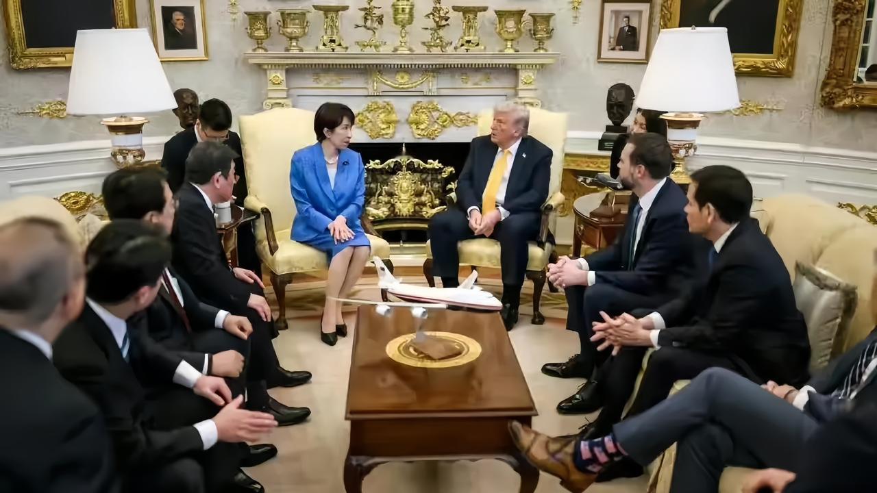 其实，高市早苗破防也在情理之中，她本来想“截胡”，让特朗普访问中国前先去趟日本，