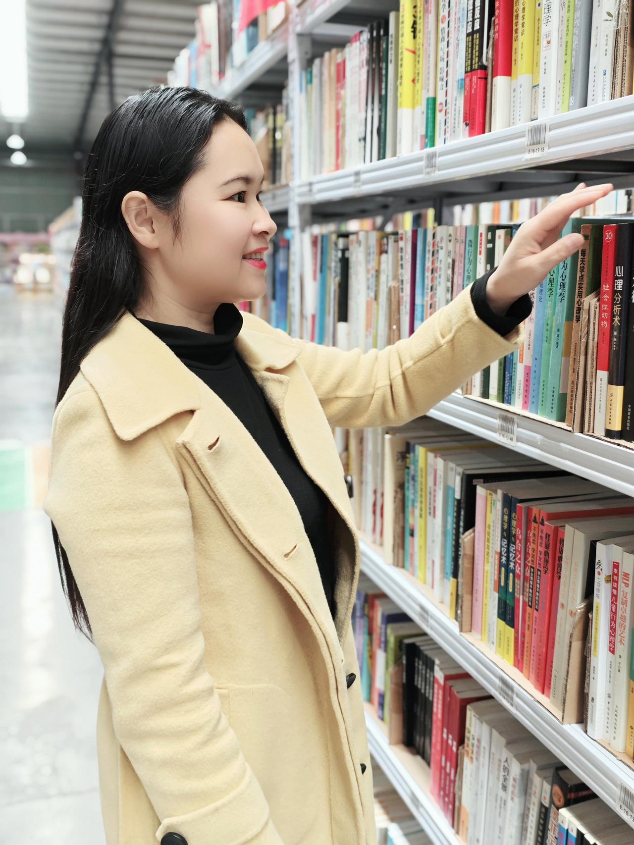 平日记•早安

阅读，是最低成本的自我增值，也是最安静的心灵远行。

日子再忙，