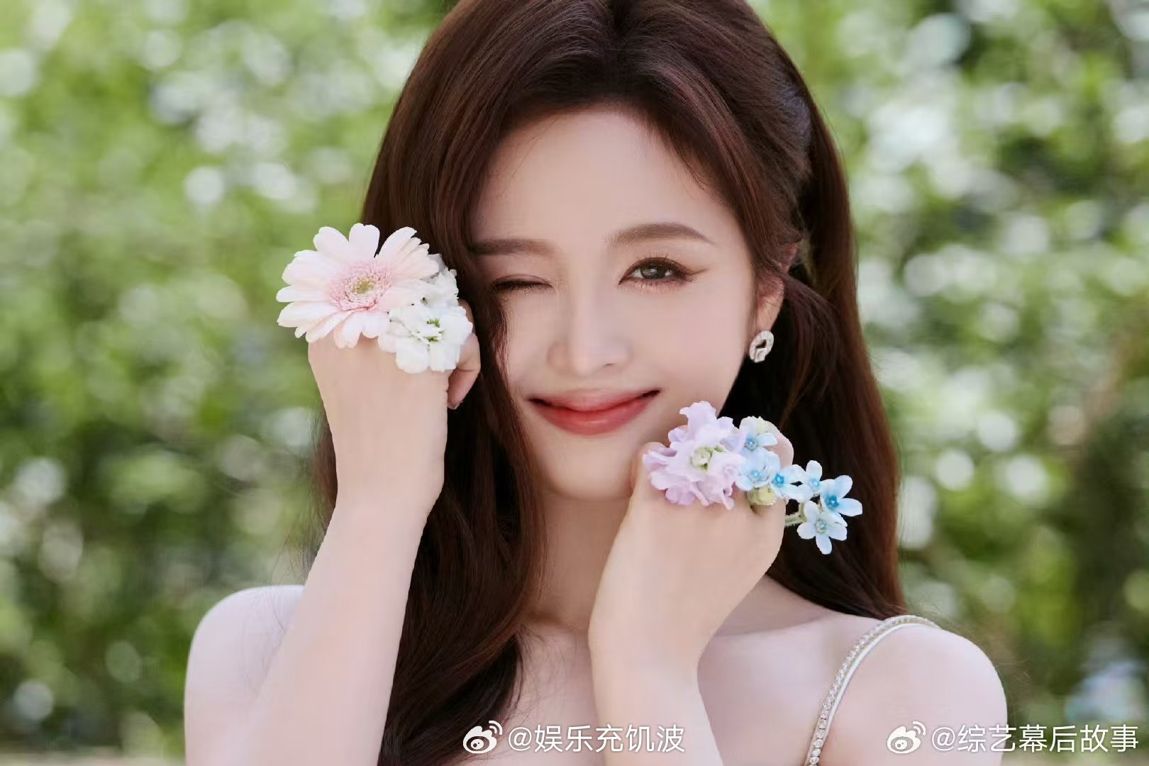 吴宣仪翟潇闻伸手不打饭撒人 你好星期六抽象搞笑名场面预定，吴宣仪翟潇闻合拍变脸小