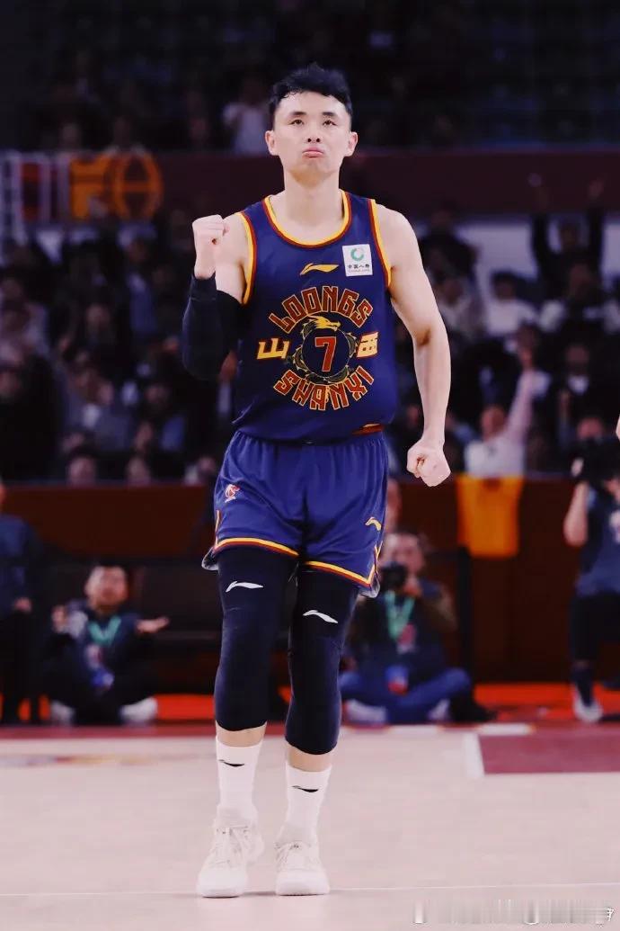 原帅夺得CBA三分王，来看看媒体人都是怎么说的[奸笑][奸笑]

 #CBA联赛