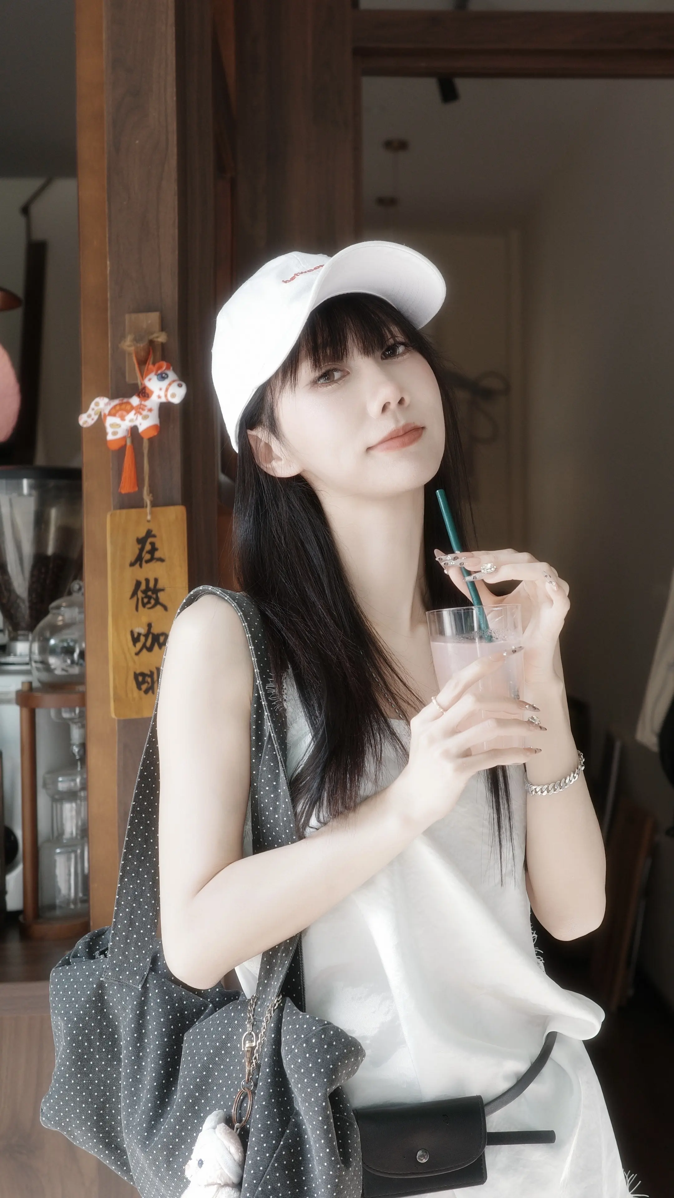 ins氛围感甜妹 拿捏ins风甜妹氛围感 奶茶女生头像 休闲氛围感头像...