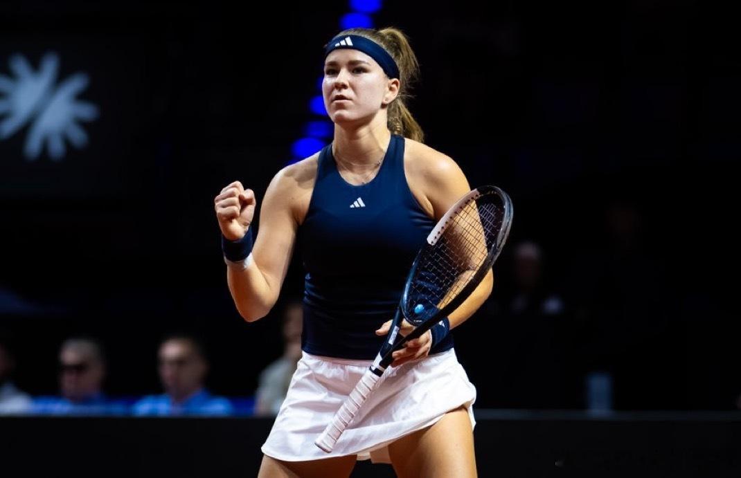 WTA斯图加特决赛 莱巴金娜vs穆霍娃 你pick谁一个WTA极致暴力的代表，一