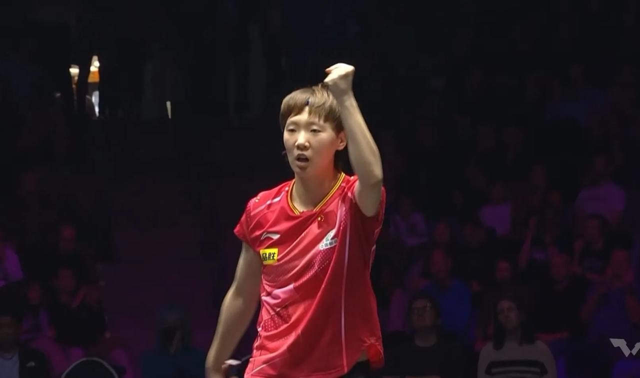 王曼昱4-1早田希娜进决赛，国乒提前收获冠亚军！
#WTT冠军赛法兰克福站# 
