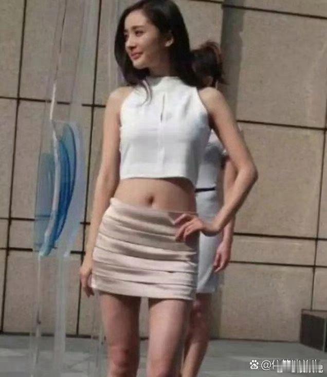 杨幂早年模特照曝光，这是她15岁时的照片 ​​​