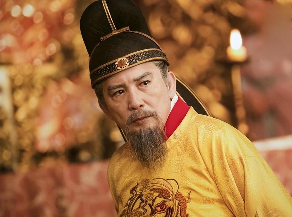 唐玄宗晚年居于深宫失去杨贵妃，儿子防着他夺权，曾经的帝王为何如此凄凉？
755年