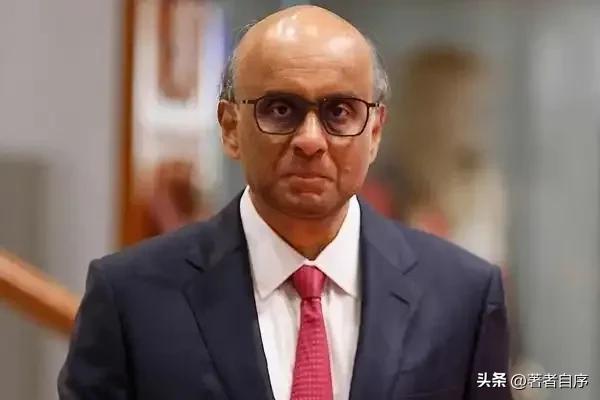 国际舆论场上有个怪现象：GDP不及中国一个省份的小国，隔三差五跳出来对台湾、新疆