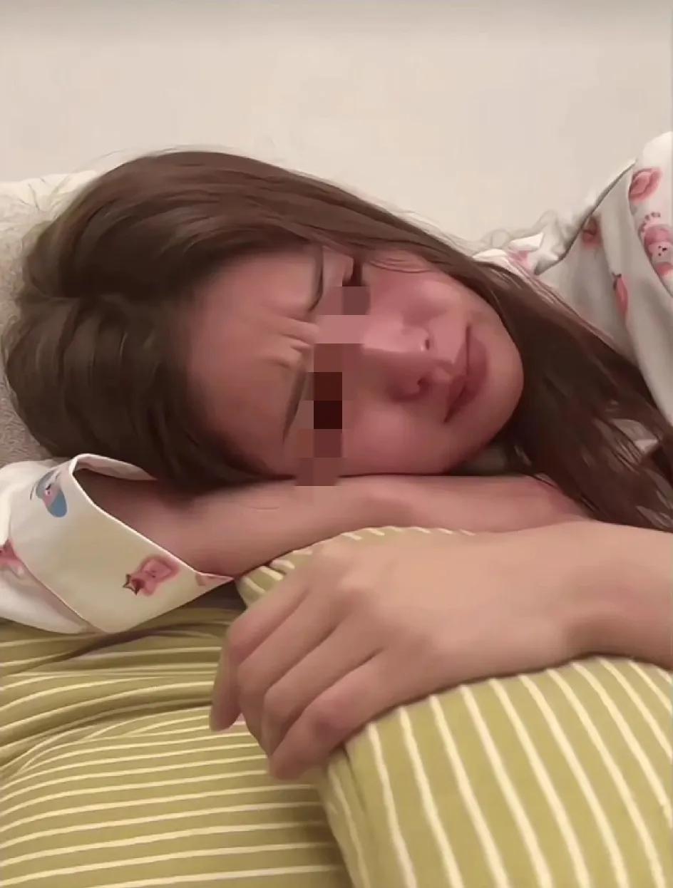 深圳，一个25岁的小伙子谈到个女朋友，俩人夜里亲热时小伙子发现自己不大行，第一次