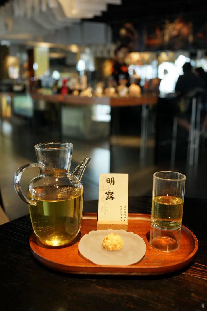 周末愉快，献上茶室里的时光，拍摄于广州星寰商场记录生活茶室 富士GF80 1.7