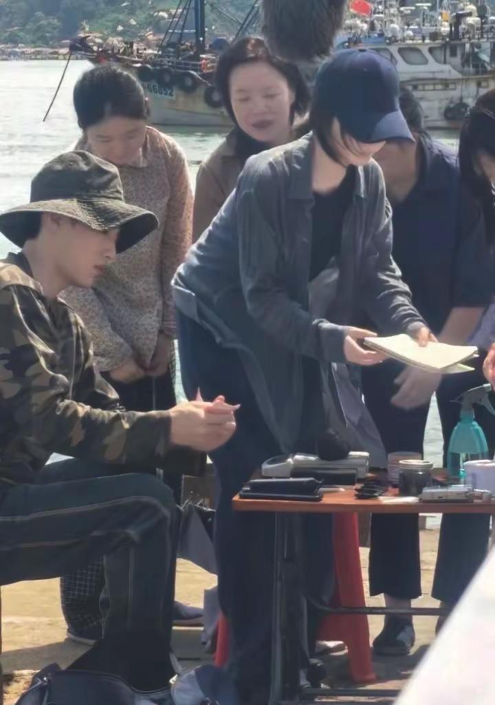 bgm一响 你的便衣季警官登场！🤔春禾之上 季三妹 路透 卧底警花 谭松韵 c