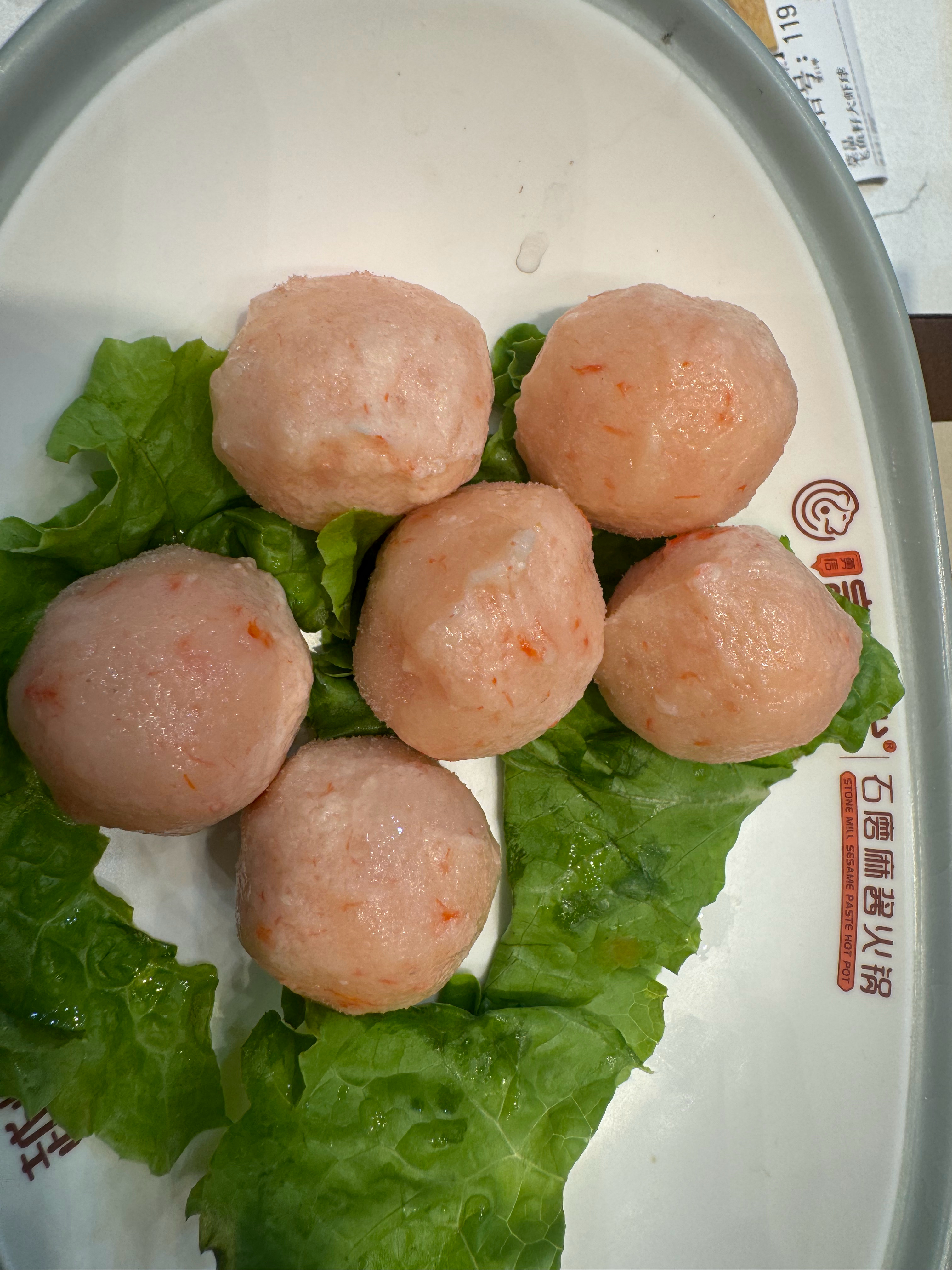 天气凉了 正适合吃顿热乎乎的火锅还是手切羊肉香 比肉卷好吃 ​​​