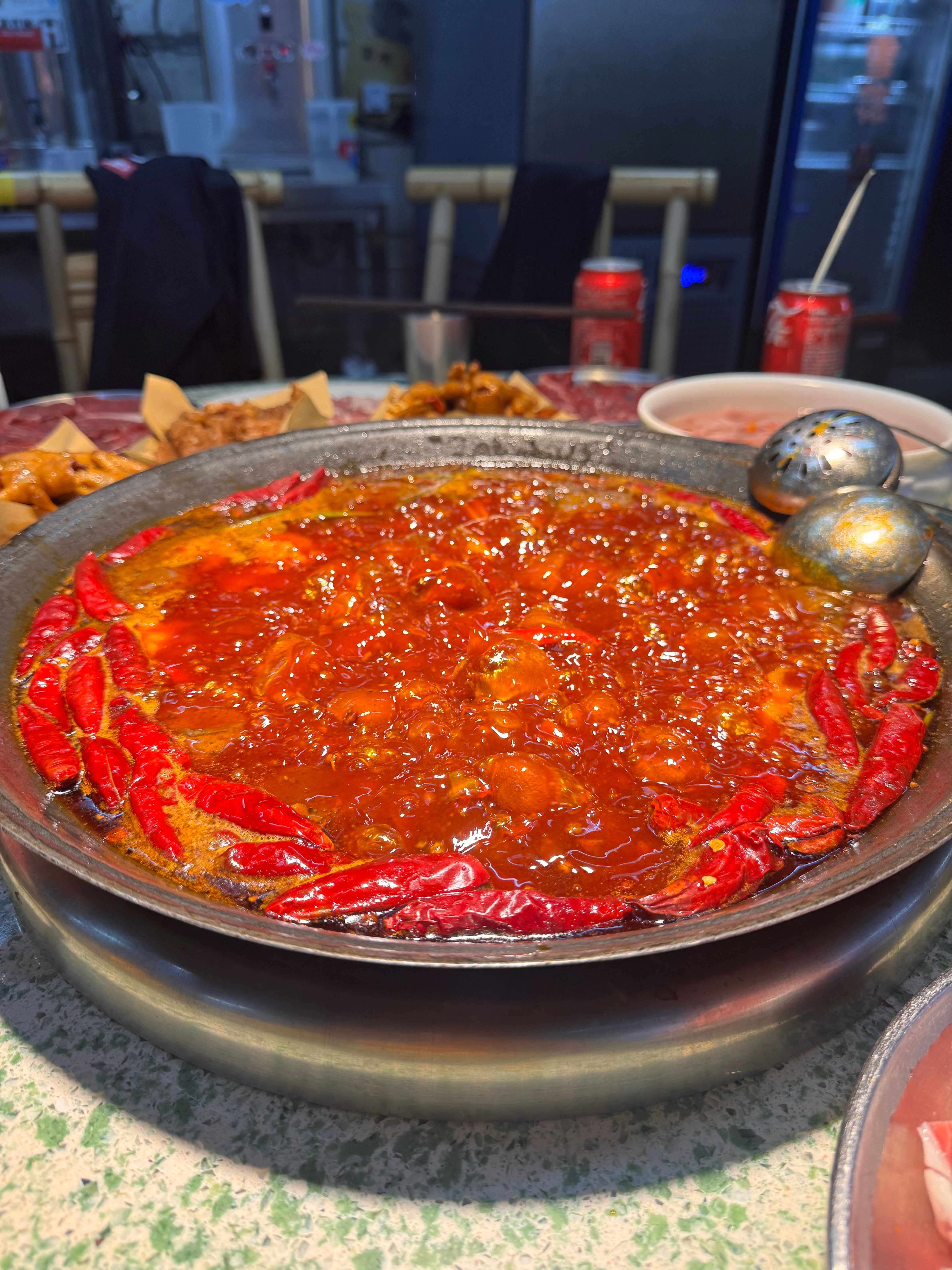 当地人推荐的火锅🍲好吃😋📍五里关火锅（九眼桥店）来成都的朋友也可以来尝尝～