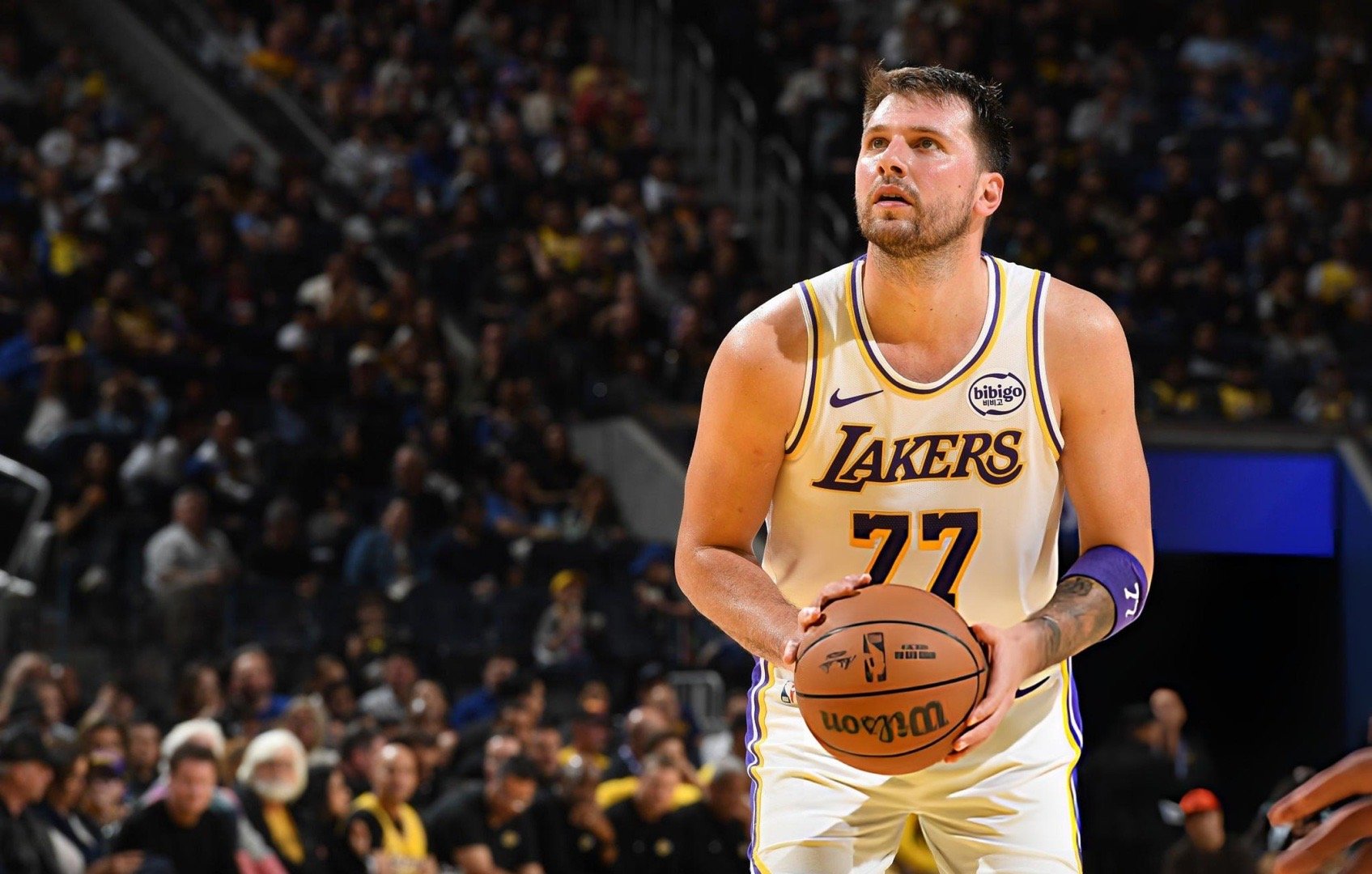 洛杉矶湖人 NBA球员评分 东契奇-我的评分：湖人vs勇士 🎂寿星生日快乐！一