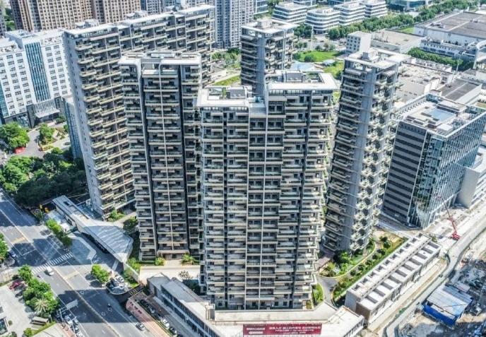 马尾东江滨首个“第四代立体生态建筑” （图一、图二）

不过有网友吐槽，与福州其