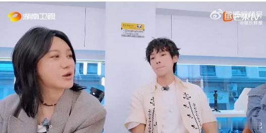 颜安想上披荆斩棘李佳琦推荐颜安去披荆斩棘巴黎合伙人颜安[超话]颜安在巴黎把快闪店