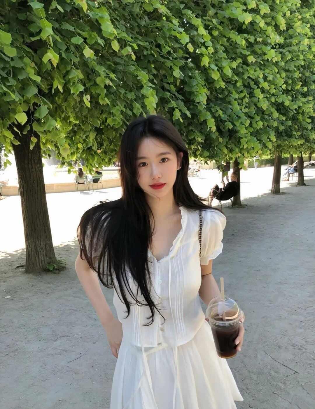 一个美好的下午
ins博主 悠闲的一天 喜欢每一个有阳光的日子