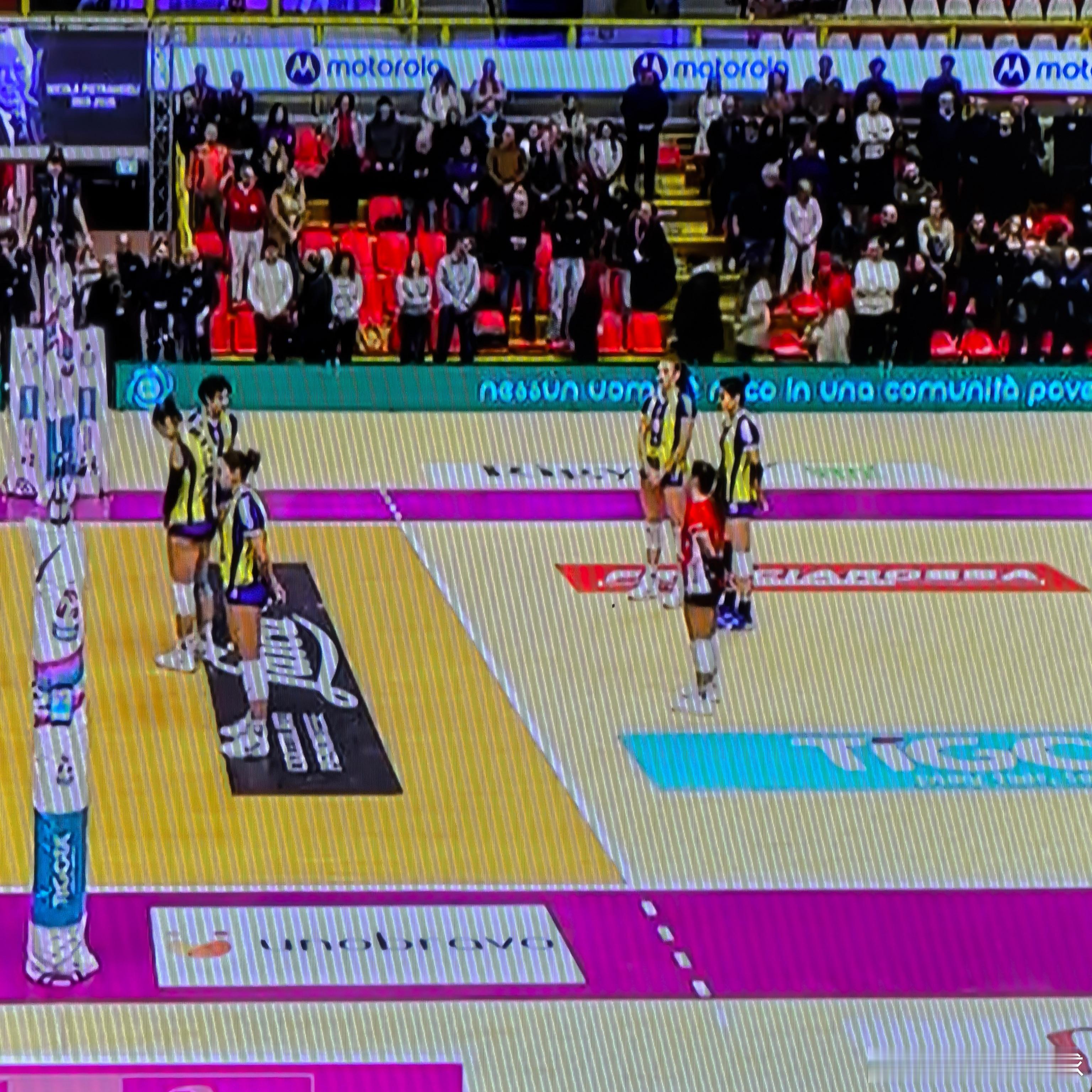 这，直接球衣都小费内了啊？ 