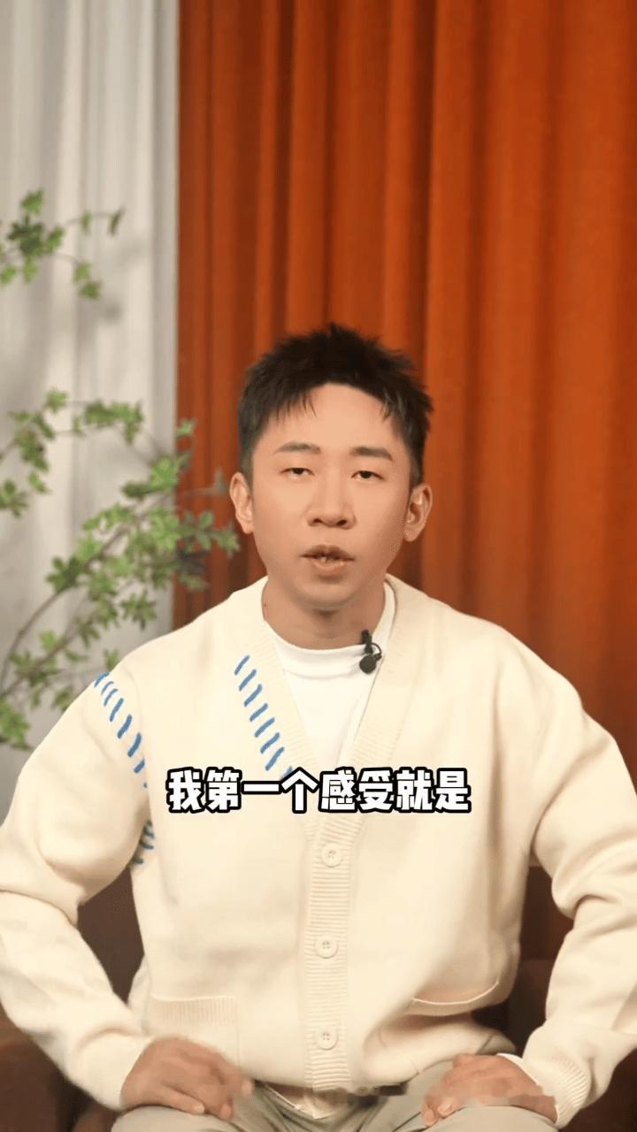 为什么头发说走就走其实我之前也老把正常掉发和脱发搞混，一慌就乱用强力洗发水，结果