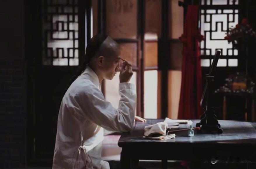 《云雀叫天录》孟金福对京剧艺术有着极高的热忱，在唱腔创新方面苦心钻研，逐步转型为